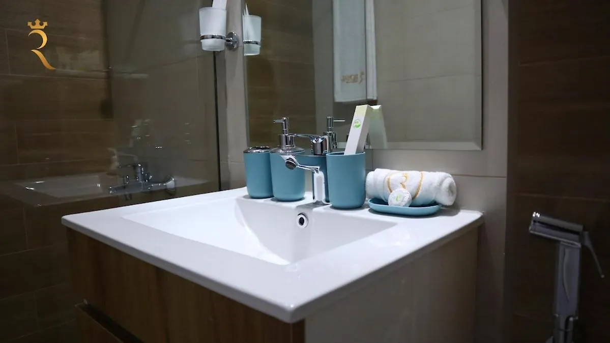 Apartamento Masdar 2Br Apt Pool Parking And Near The Airport Abu Dhabi